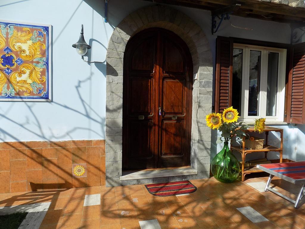 Maison De Fleurs Майори Екстериор снимка