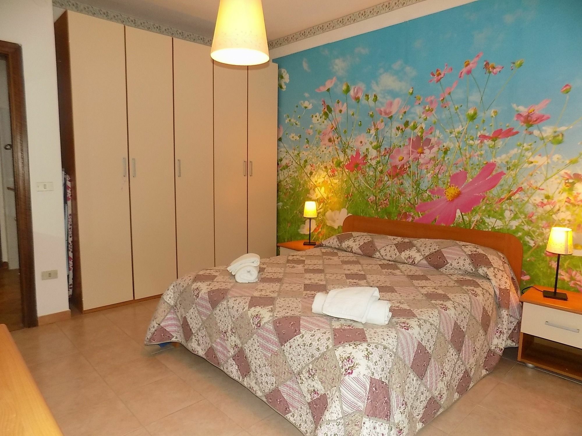 Maison De Fleurs Майори Екстериор снимка