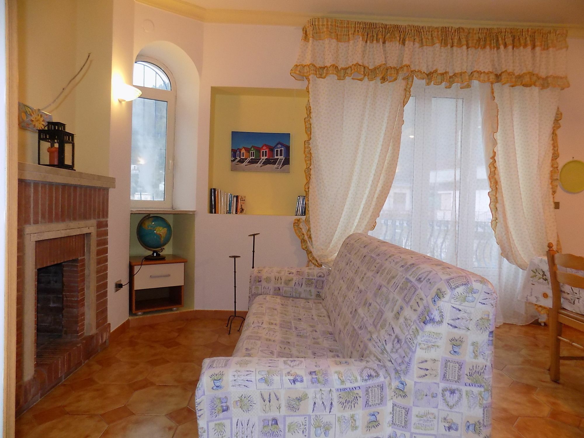 Maison De Fleurs Майори Екстериор снимка